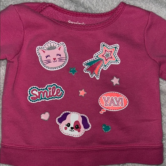 Pink sticker/patch sweater - Picture 3 of 6
